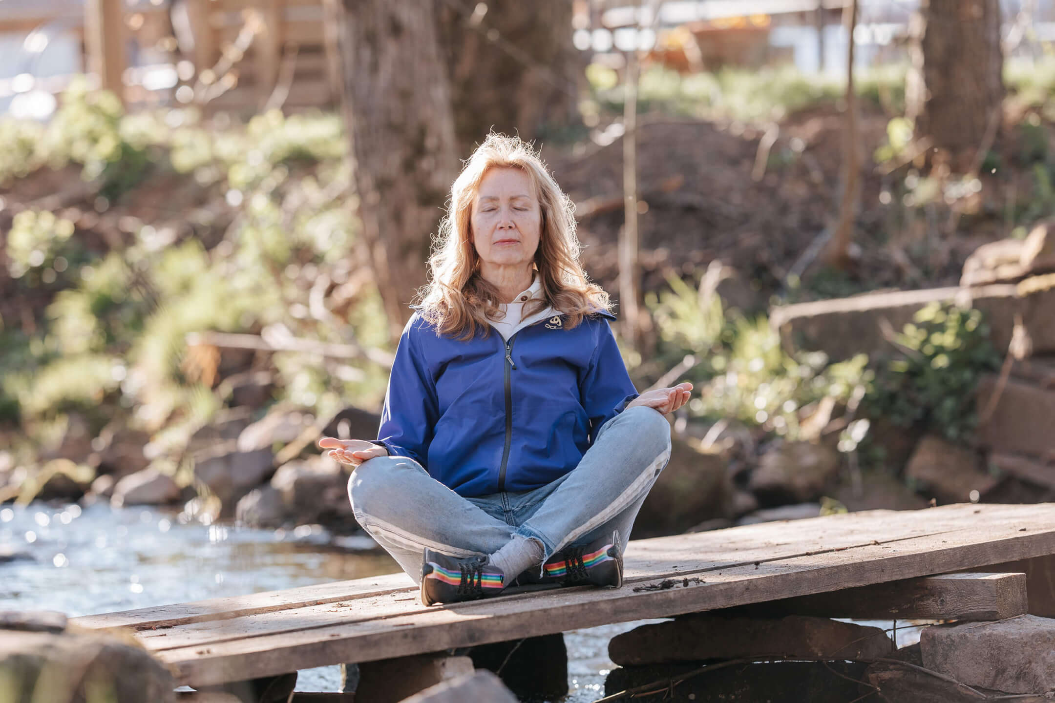 Birgit Fleer meditiert